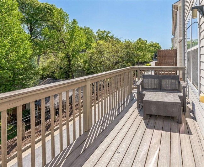 Building Photo - 242 16th St NW