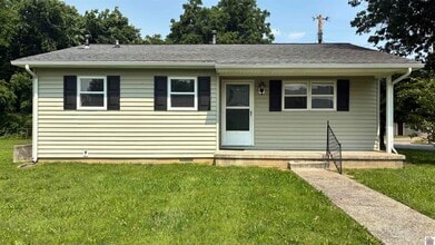 Building Photo - 600 Cruse Ave
