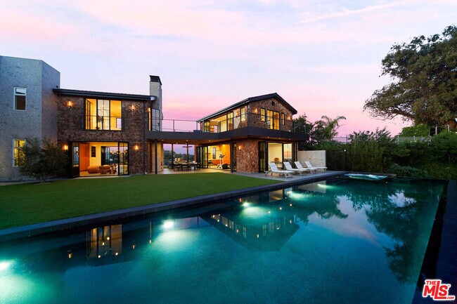 Building Photo - 2020 Cyprean Dr