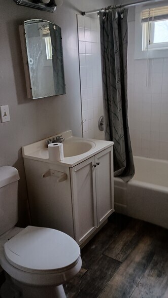 Building Photo - 3683 W 136th St