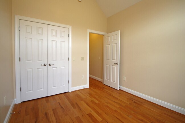 Building Photo - 17888 Mountain Valley Rd