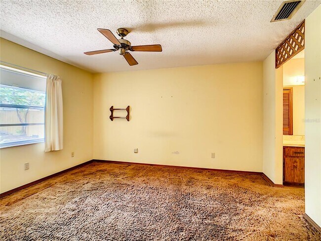 Building Photo - 5515 Albert Dr