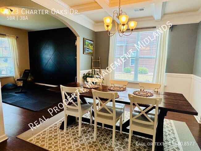 Building Photo - 223 Charter Oaks Dr