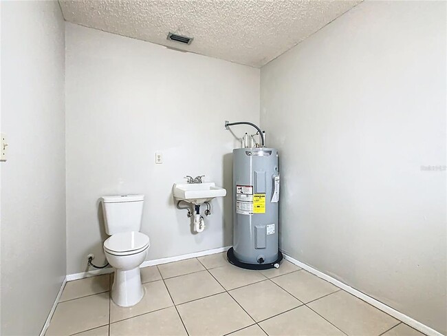 Building Photo - 4530 Ballentine Ct