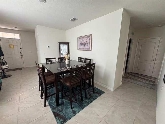 Building Photo - 916 August Sky Dr