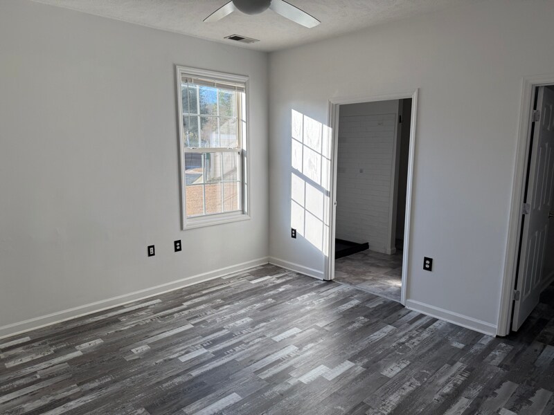 Building Photo - 3110 Daylilly Dr