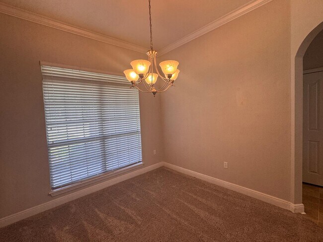 Building Photo - 744 Lime Ln