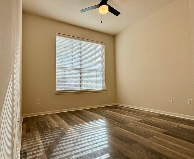 Building Photo - 6326 Richland Hills Dr