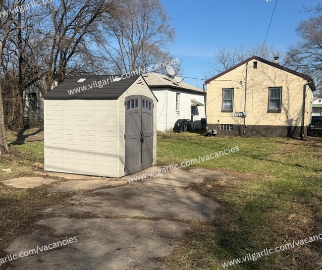 Building Photo - Newly Renovated 2-Bedroom • 1-Bathroom Home
