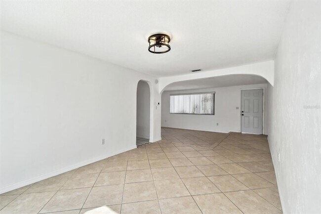 Building Photo - 3248 Rock Valley Dr