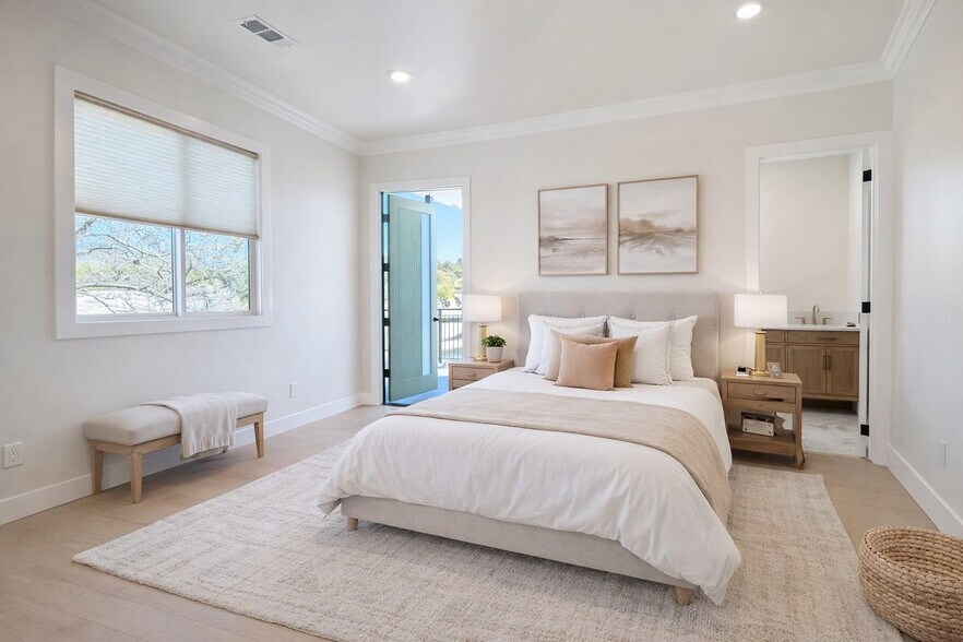 Building Photo - 16052 Ludlow St