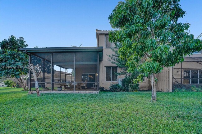 Building Photo - 1726 SW 110th Terrace