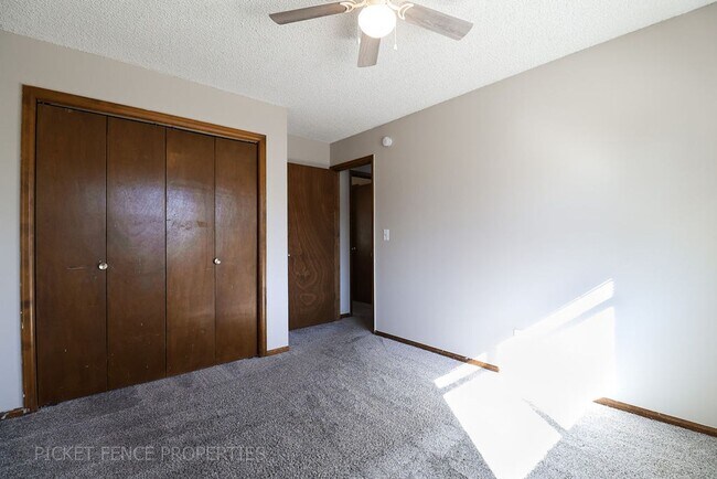 Building Photo - Beautiful 2 Story Home in Loveland