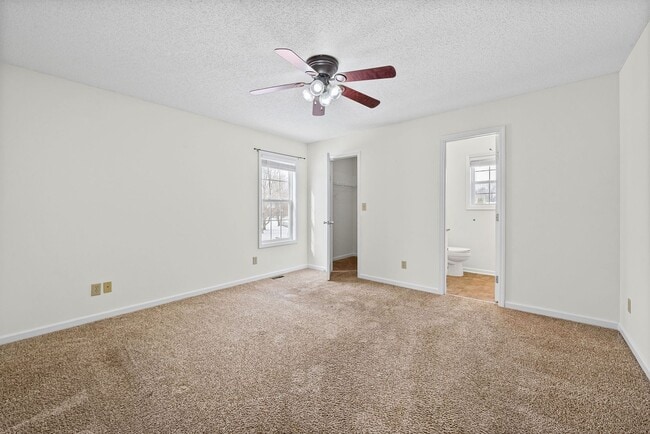 Building Photo - 3269 Tabby Dr