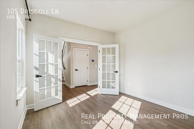 Building Photo - 105 Driscoll Ln