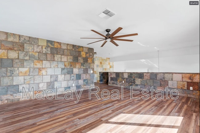 Building Photo - 395 W Sagebrush St
