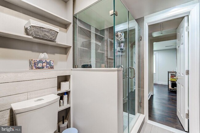 Building Photo - 7806 Jansen Dr