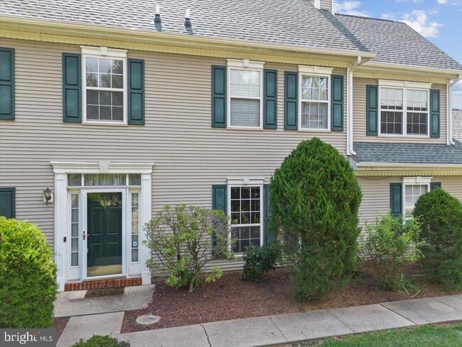 Building Photo - 614 Bollen Ct