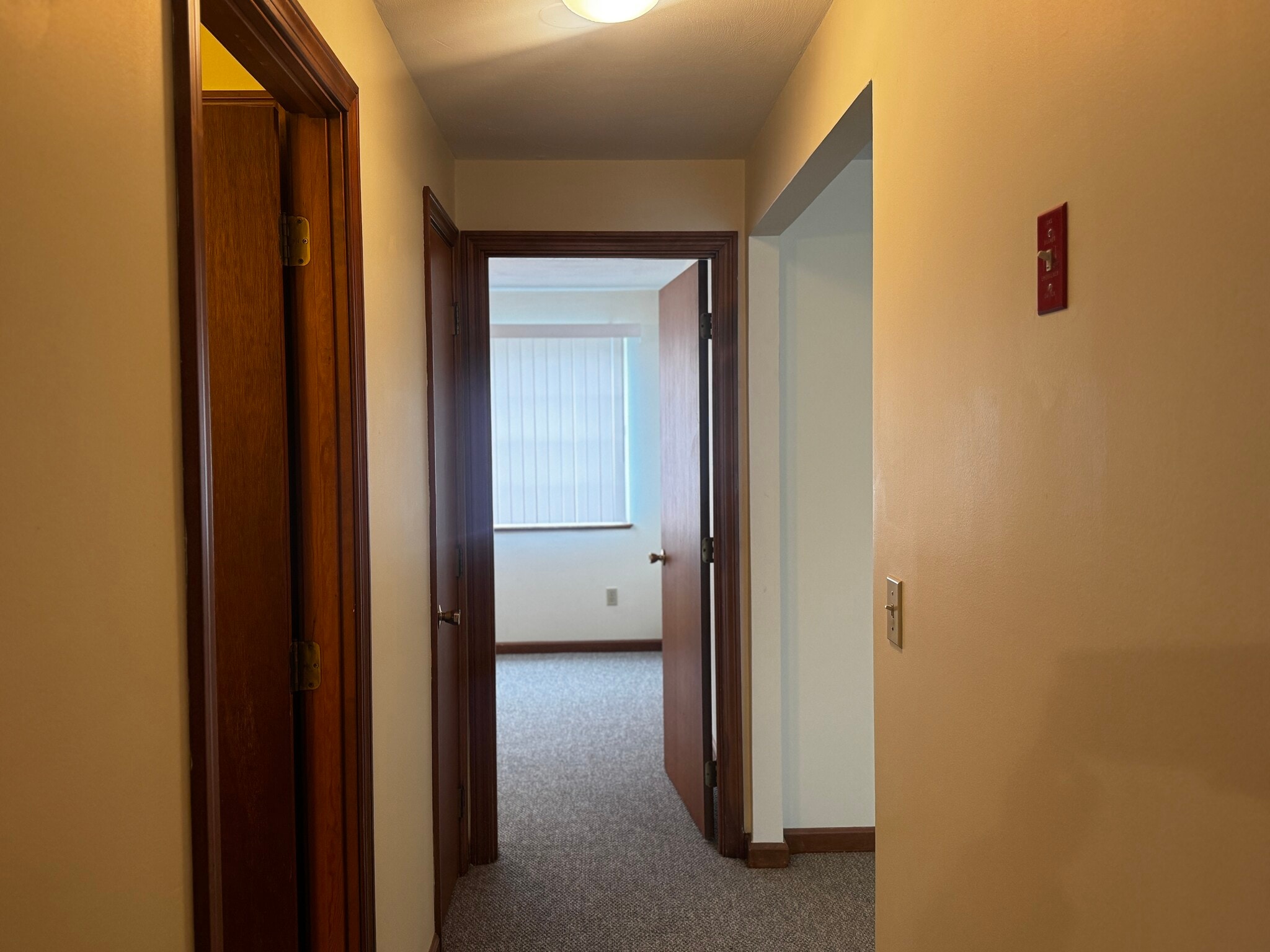 Building Photo - 182 Chenango Ave