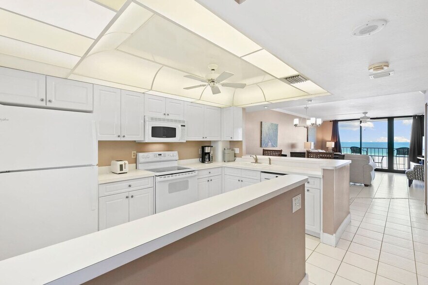 Building Photo - 440 Seaview Ct