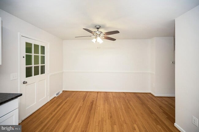 Building Photo - 455 Ridgemore St