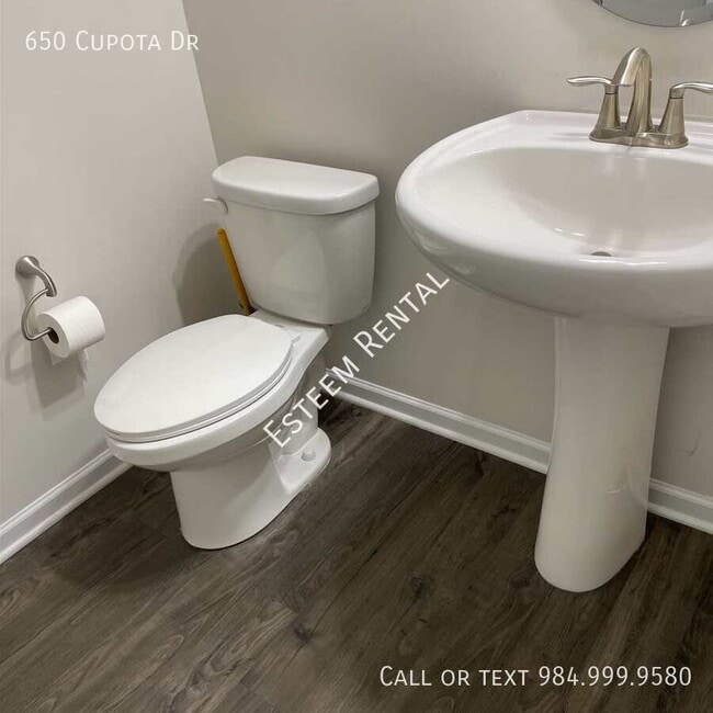 Building Photo - 650 Cupota Dr