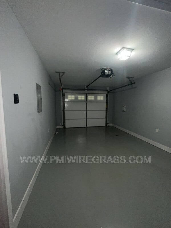 Building Photo - 214 Winterberry Way