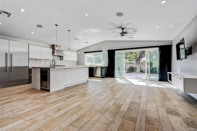 Building Photo - 1540 Marine Ave