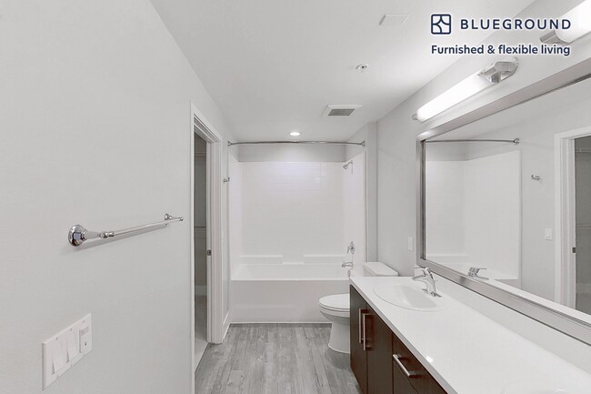 Building Photo - 1000 Lupine-SI FL2-ID4713A