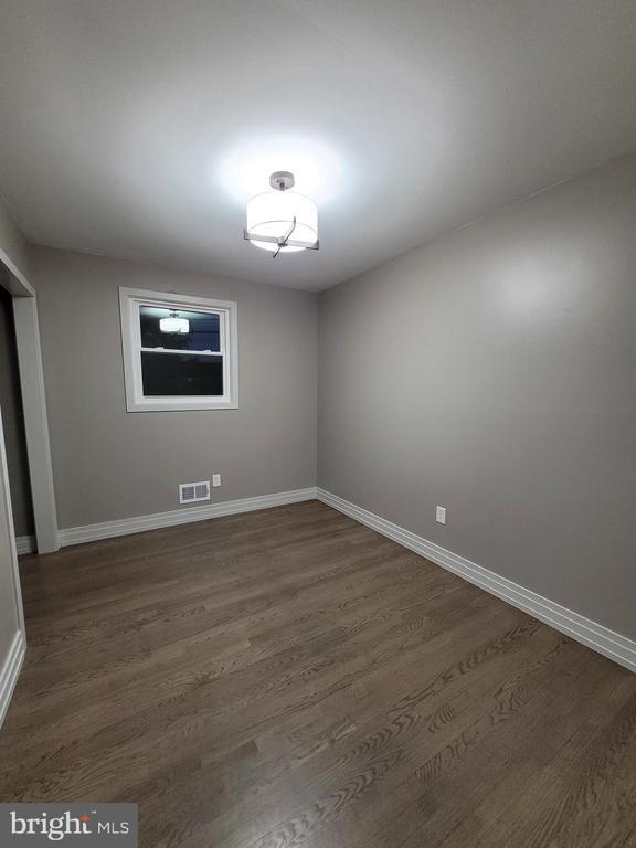 Building Photo - 2710 Rose Valley Dr