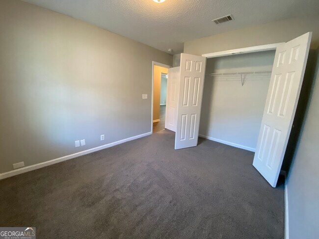 Building Photo - 118 Hydrangea Rd