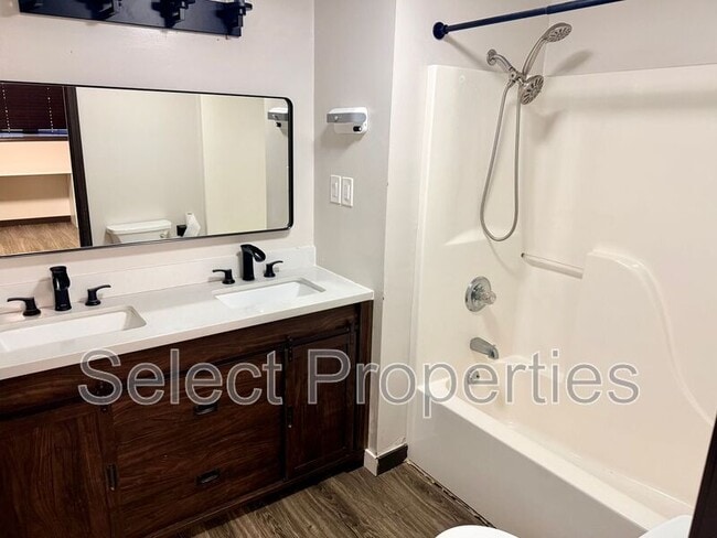 Building Photo - 1605 Dupwe Dr