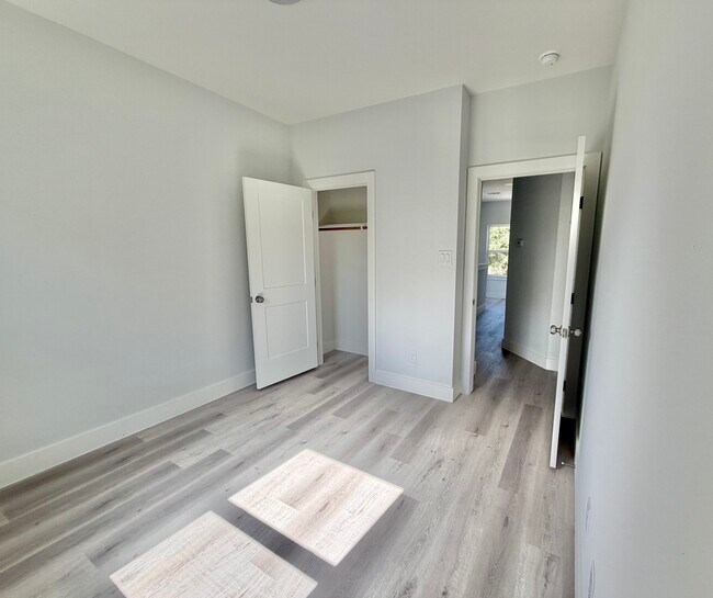 Building Photo - 3533 Alderfer St