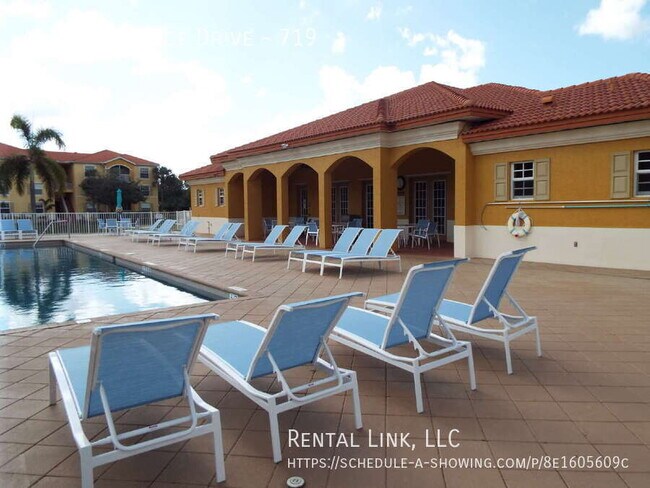 Building Photo - 4105 Residence Drive