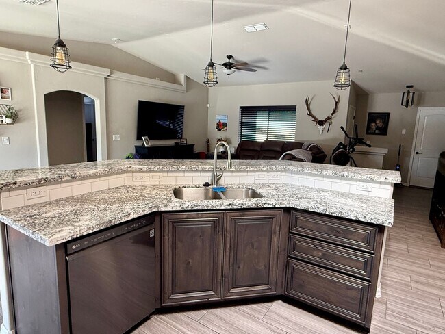 Building Photo - This home has EVERYTHING and is ready for you!