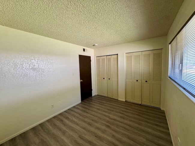 Building Photo - Citrus Heights 2BD/1BA with Community Pool