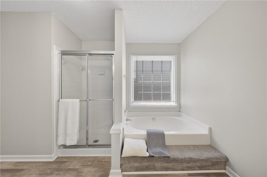 Building Photo - 3485 Patterstone Dr