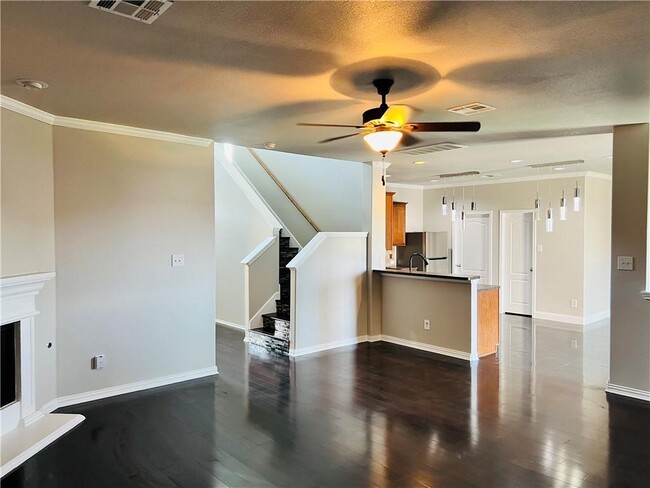 Building Photo - 1542 Haynie Bend