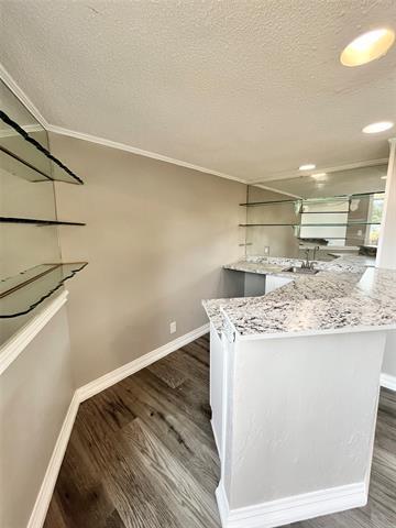 Building Photo - 2201 Seville Ct