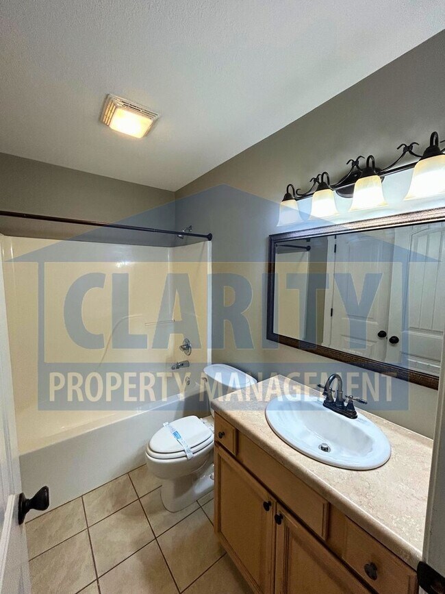 Building Photo - 3131 Pin Oaks Cir NE