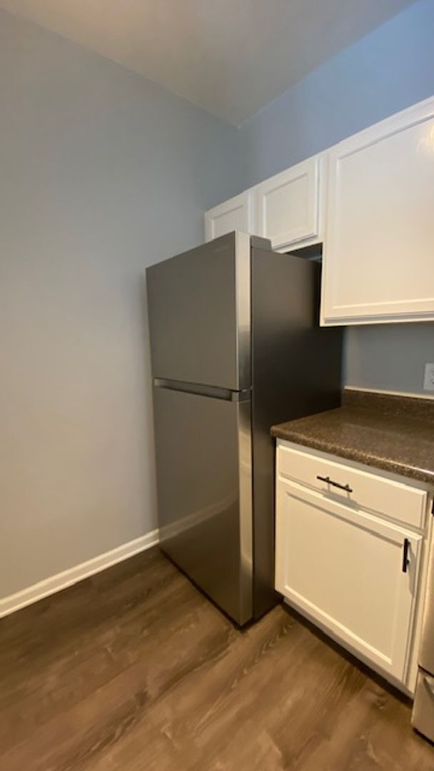 Building Photo - Beautiful 2/2 Condo Fully Remodeled!! A Must See to Appreciate!!