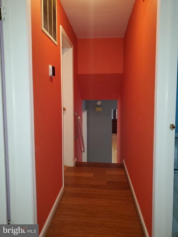 Building Photo - 12200 Lemar Ct
