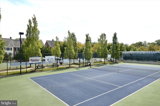 Building Photo - 539 Tschiffely Square Rd