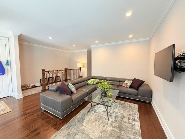 Building Photo - 3646 N Fremont St