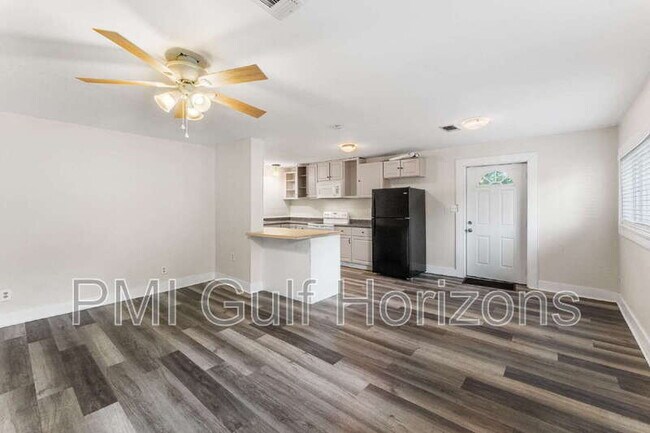 Building Photo - 620 Prichard Ave