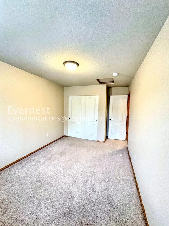 Building Photo - 11827 2nd St SE