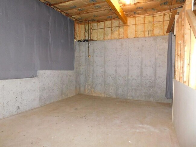 Building Photo - 2784 James Henry Dr