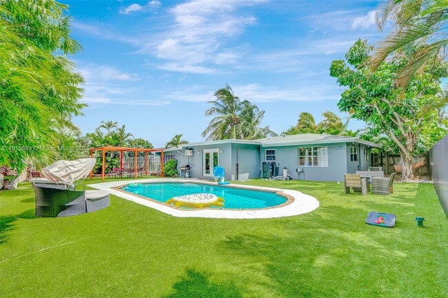 Building Photo - 2809 NW 7th Ave