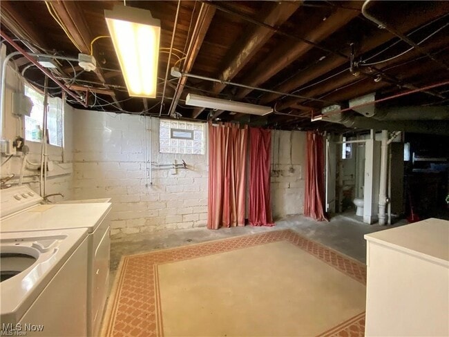 Building Photo - 1208 St Charles Ave