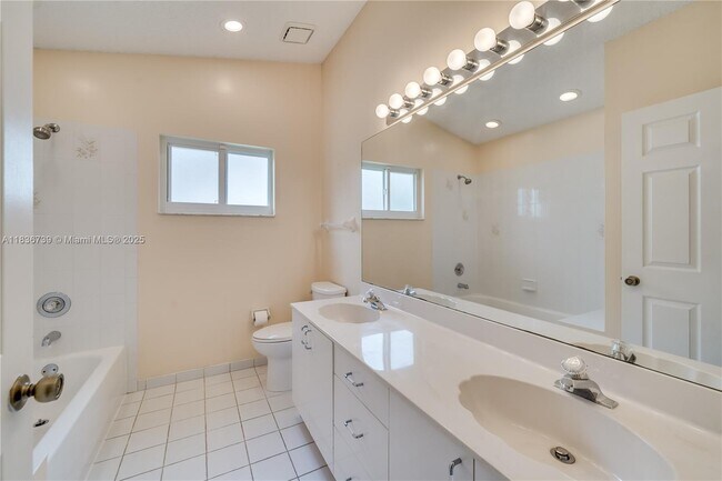 Building Photo - 360 NW 107th Ave